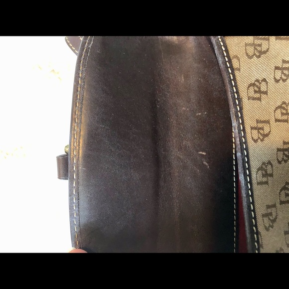 Dooney & Bourke signature DB Wristlet - Picture 13 of 16